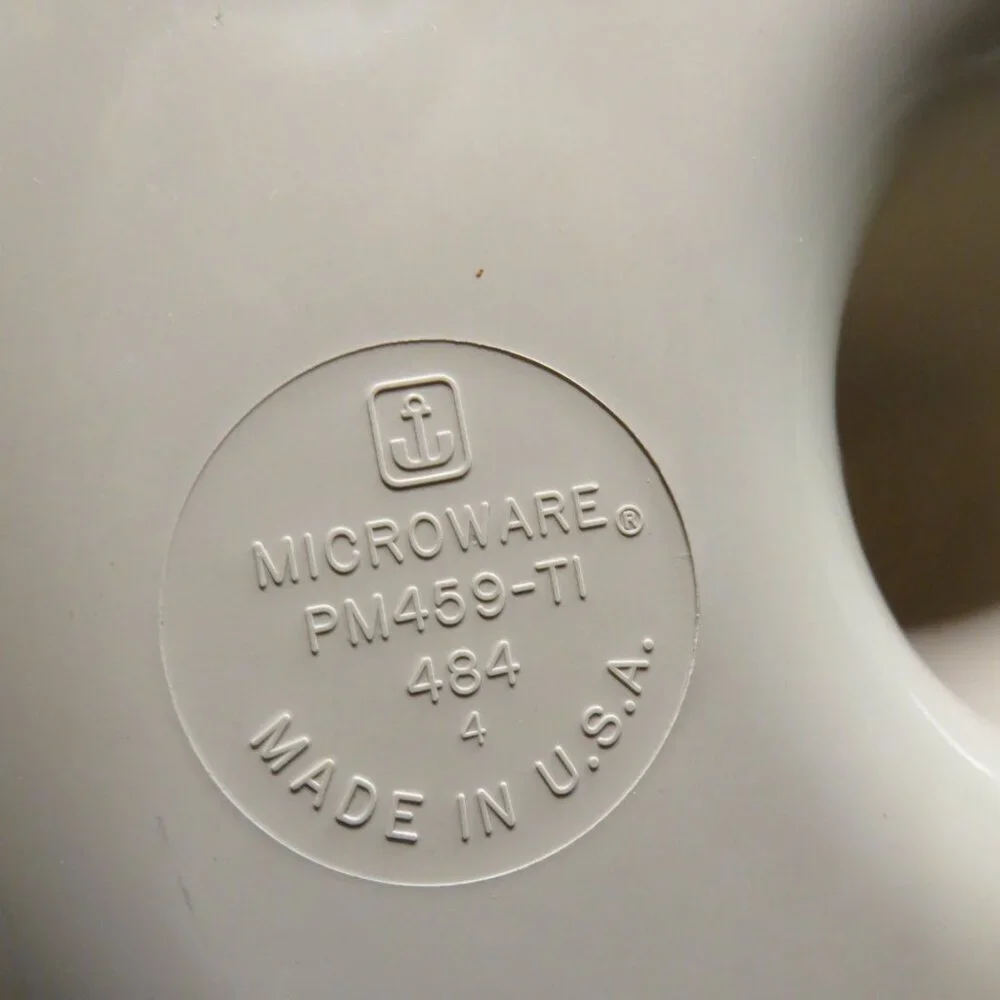 Vintage Anchor Hocking MicroWare Bundt Pan Ring